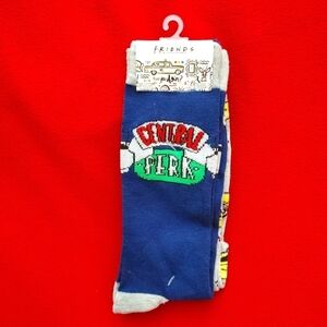 Friends "Central Perk/Taxi Umbrella" 2 Pack Men's Socks Shoe Size 6-12
